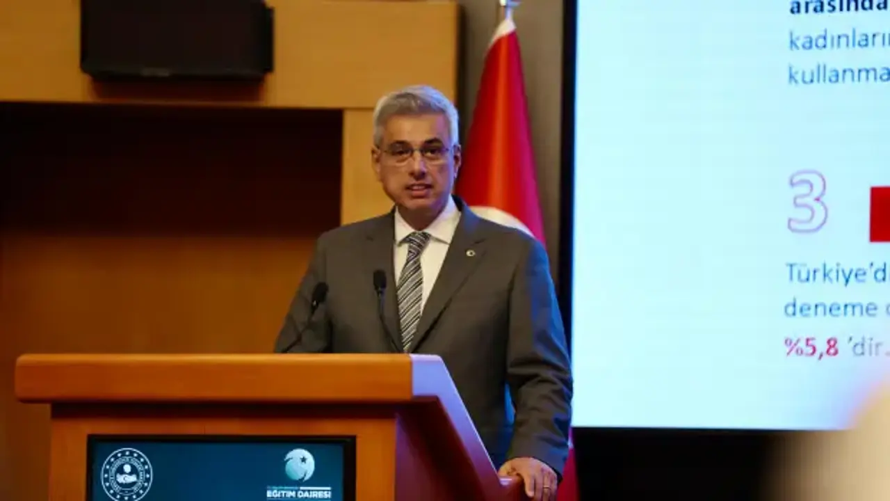 Sağlık Bakanı Memişoğlu kaymakam adaylarıyla bir araya geldi
