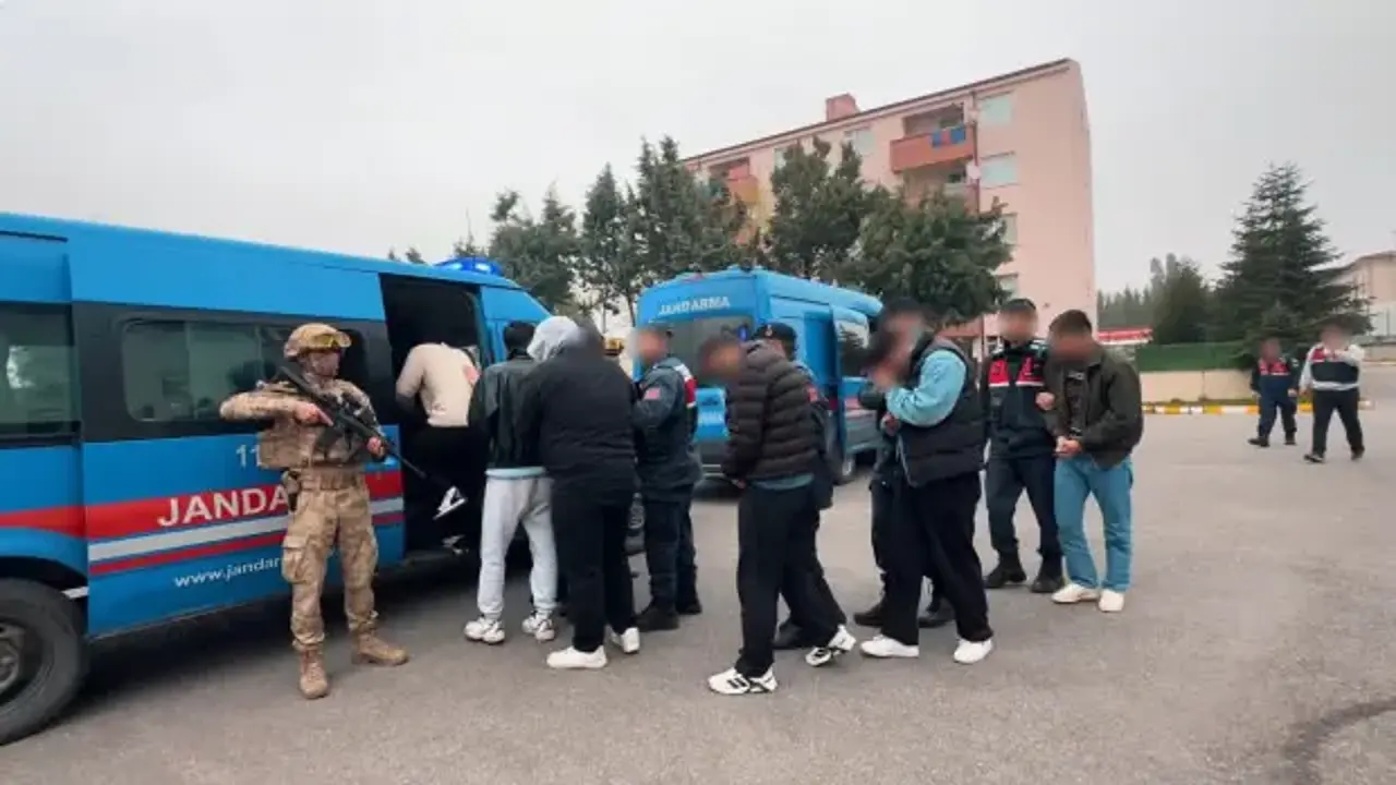 Sakarya'da dolandırıcılık operasyonu: 12 tutuklama