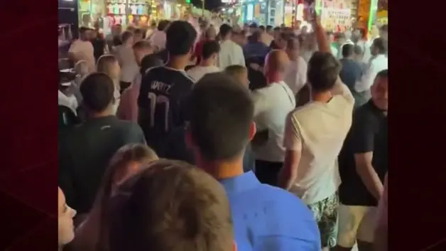 Şampiyonlar Ligi finali sonrası Fethiye'de taraftarlar birbirine girdi