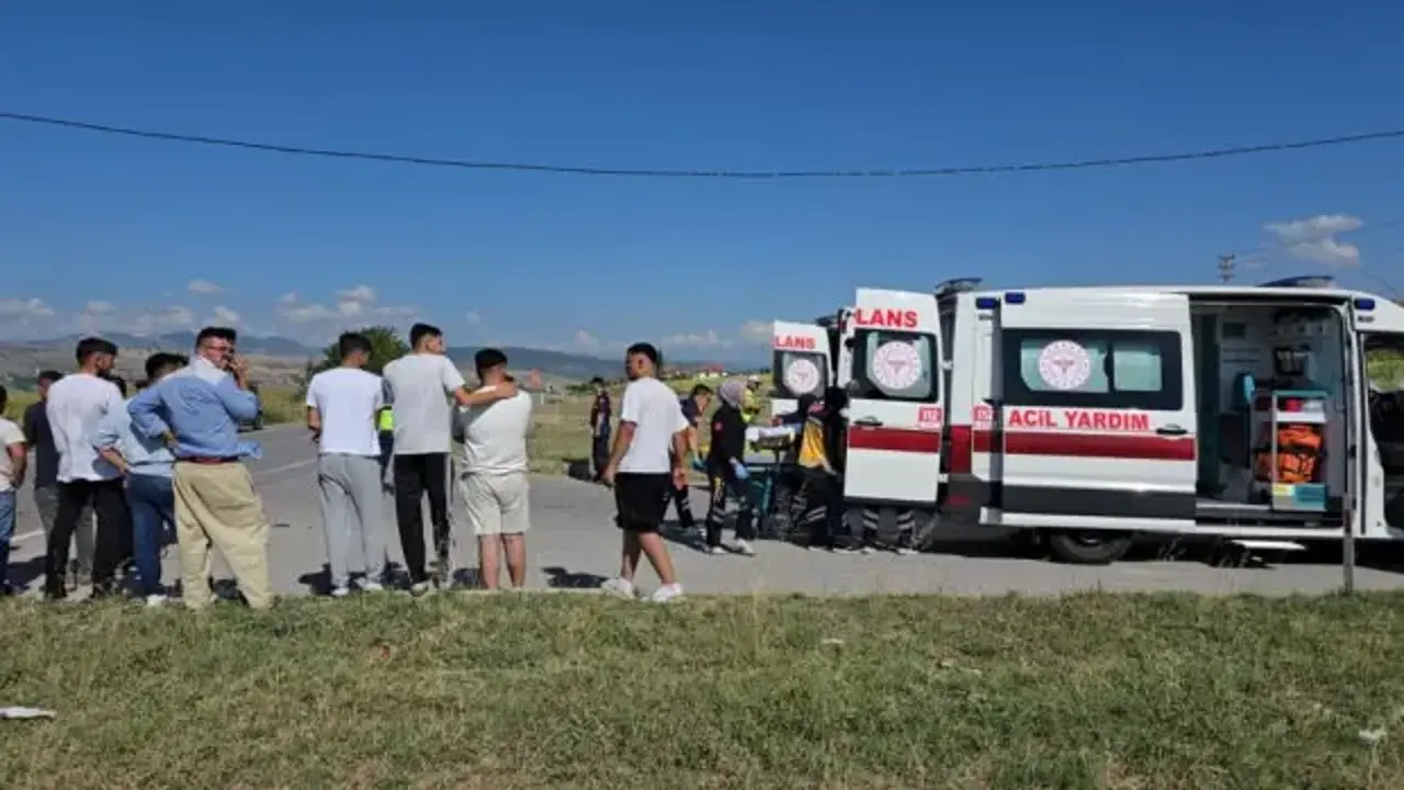 Samsun'da motosikletler çarpıştı: 3 yaralı