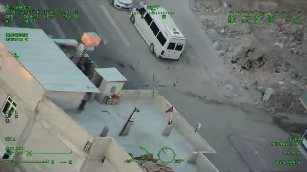 Şanlıurfa’da evinin çatısında Türk bayrağı ile helikopteri selamlayan çocuğa bisiklet hediye edildi