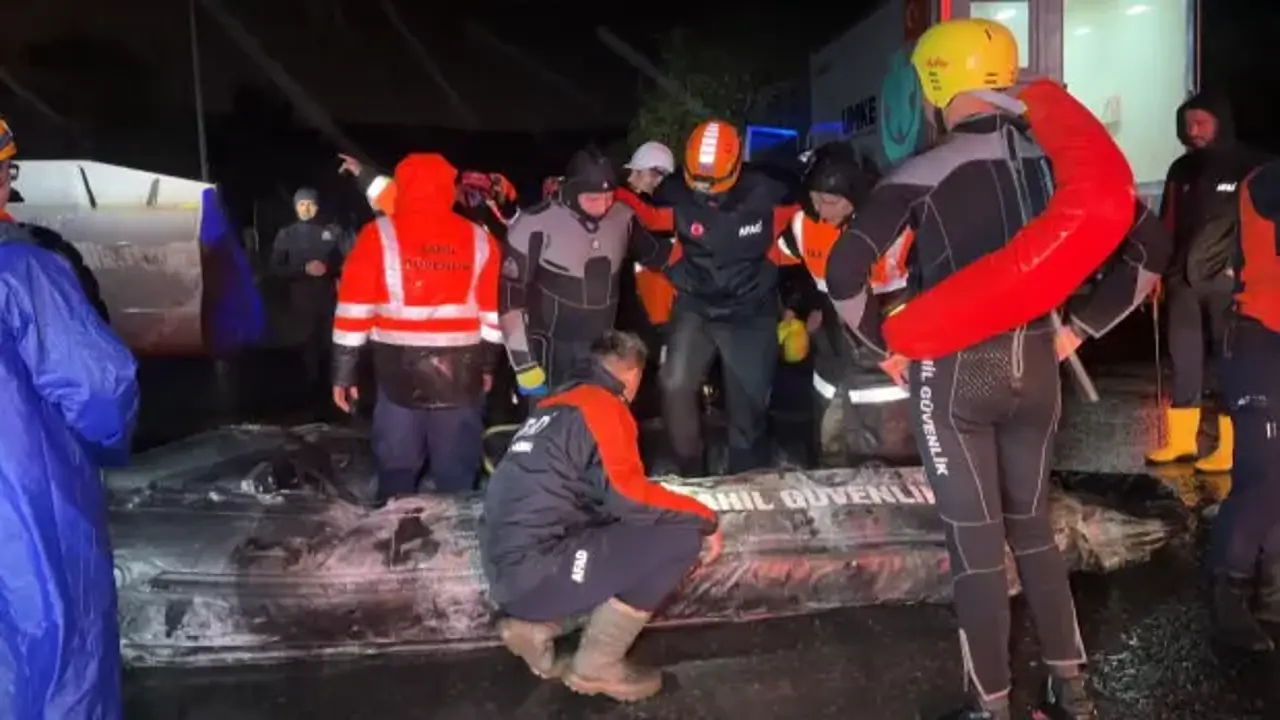 Sarıyer Ayazağa’da iş yerlerinde mahsur kalanlar tek tek kurtarıldı