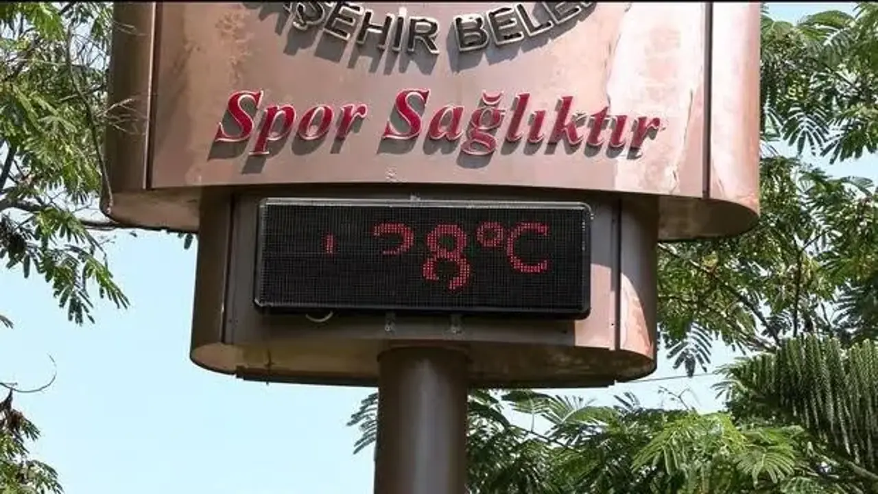 Şehir kavruldu, termometreler 38 dereceyi gördü
