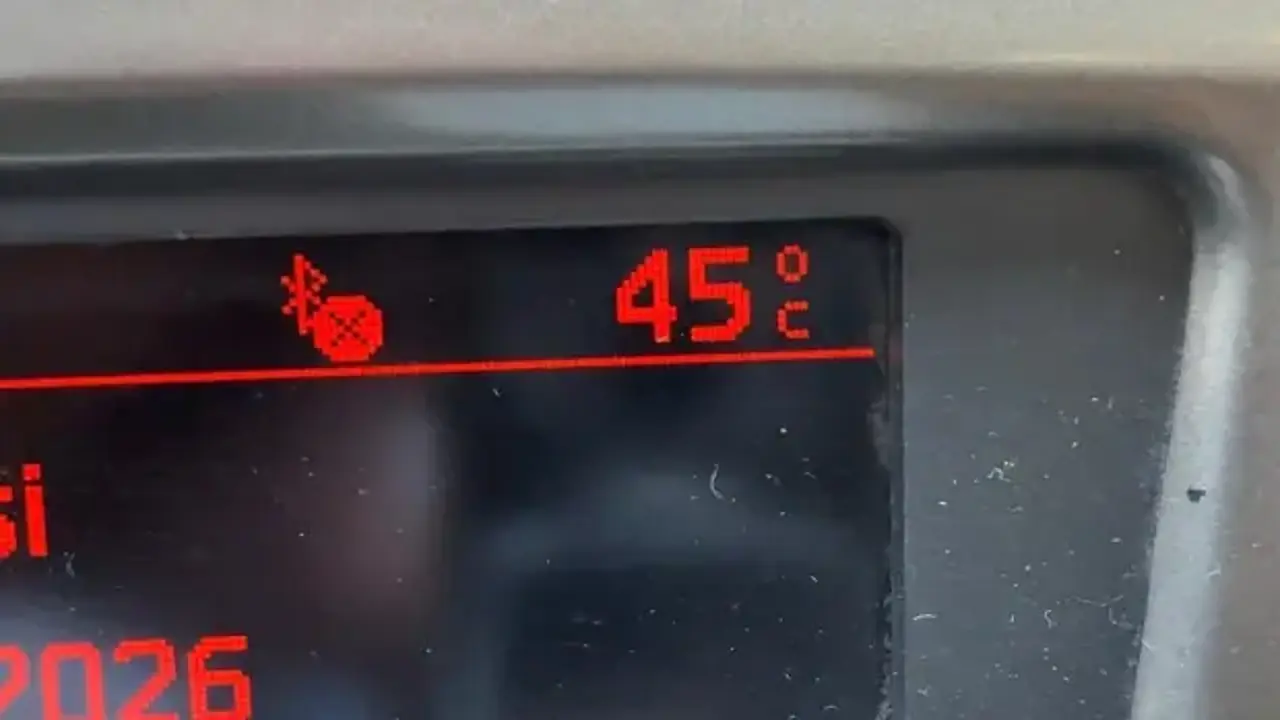Şehir merkezinde termometreler 45 dereceyi gördü, sokaklar bomboş kaldı!