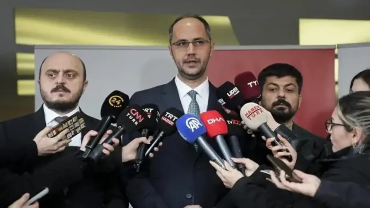 Selden etkilenen Ayazağa'da kentsel dönüşüm ofisi hizmete açıldı