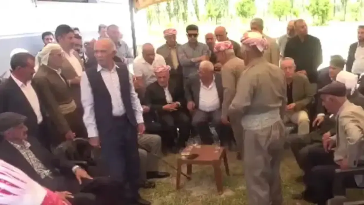 Şemdinli'de 2 aile arasındaki 28 yıllık husumet barışla sonuçlandı