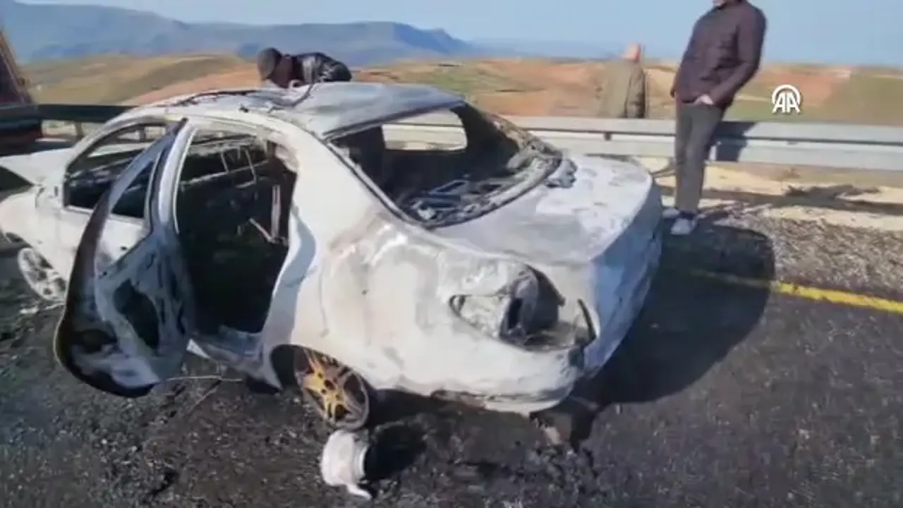 Siirt'te otomobilde çıkan yangın söndürüldü
