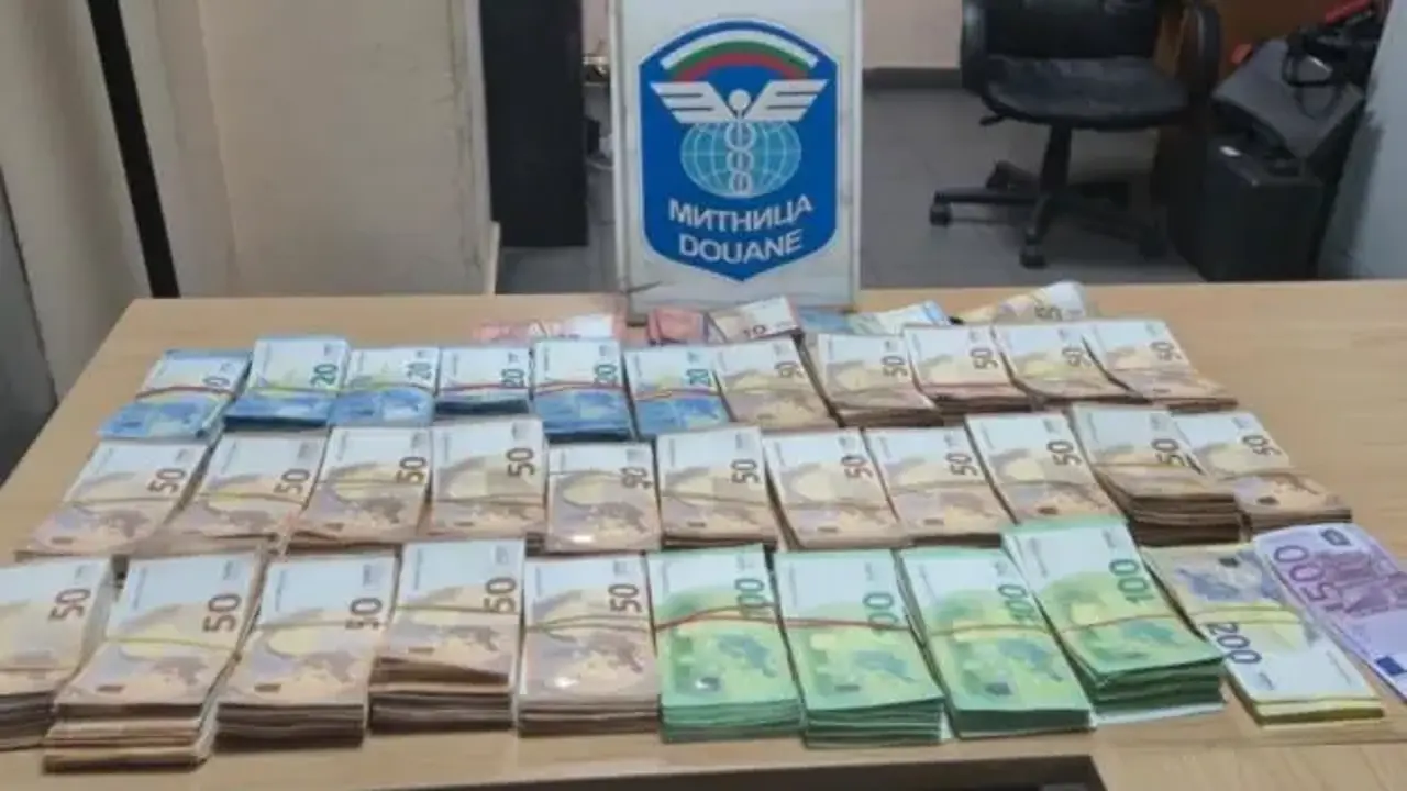 Sınırda 162 bin 700 euro ele geçirildi