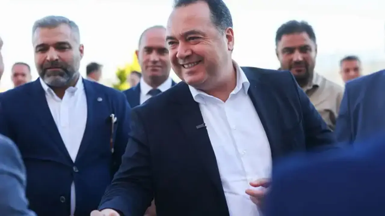 Siyaset gündemini sallayan kulis! AK Parti'ye geçecek iddiası!