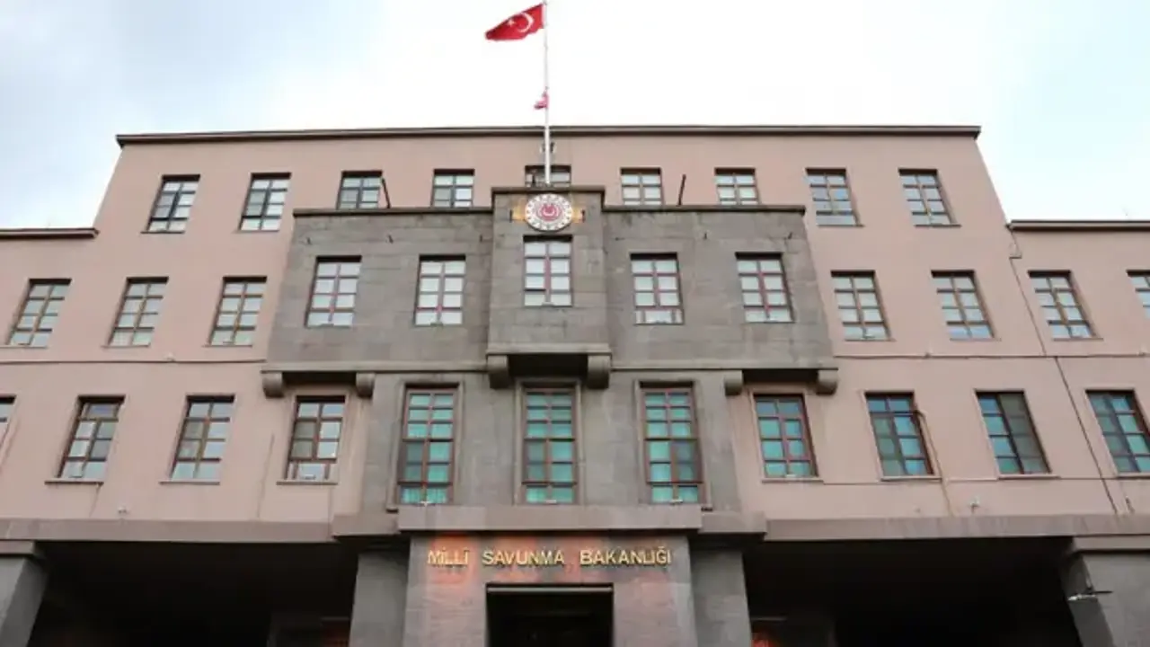 Sözleşmeli er ve uzman erbaş temini başvuru süresi uzatıldı