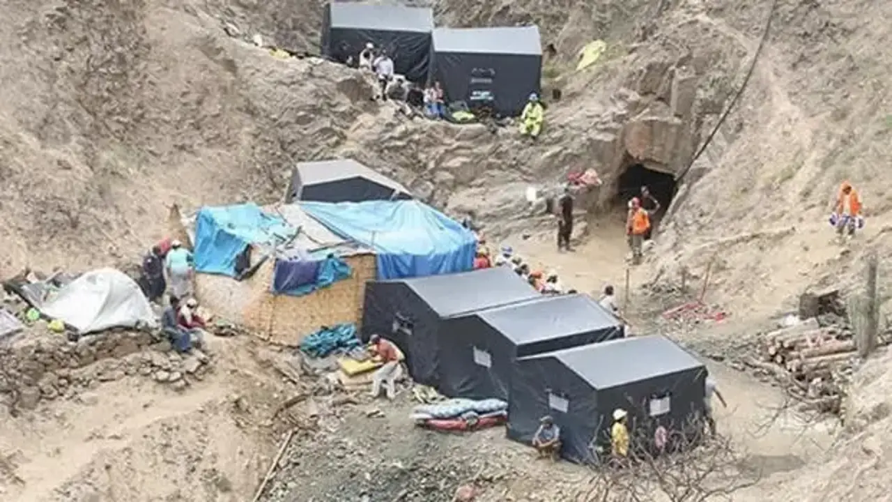 Sudan'da kapatılan altın madeninde göçük