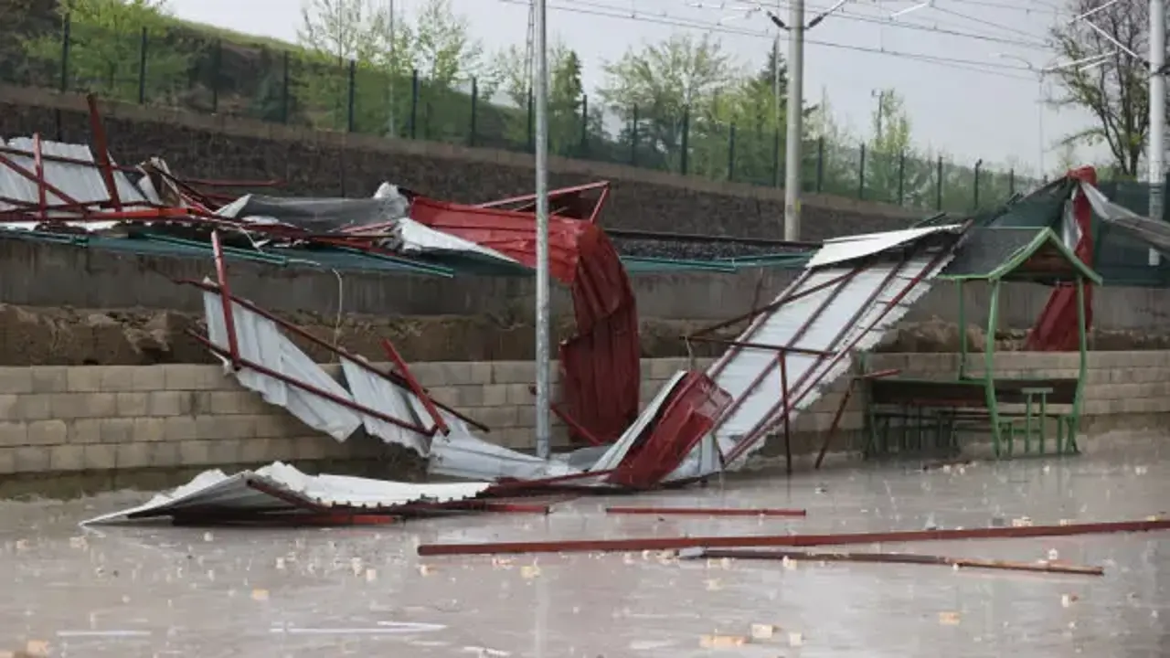 Süper hücre nasıl oluştu? Şaşırtan meteorolojik tabloya uzmanlar dikkat çekti