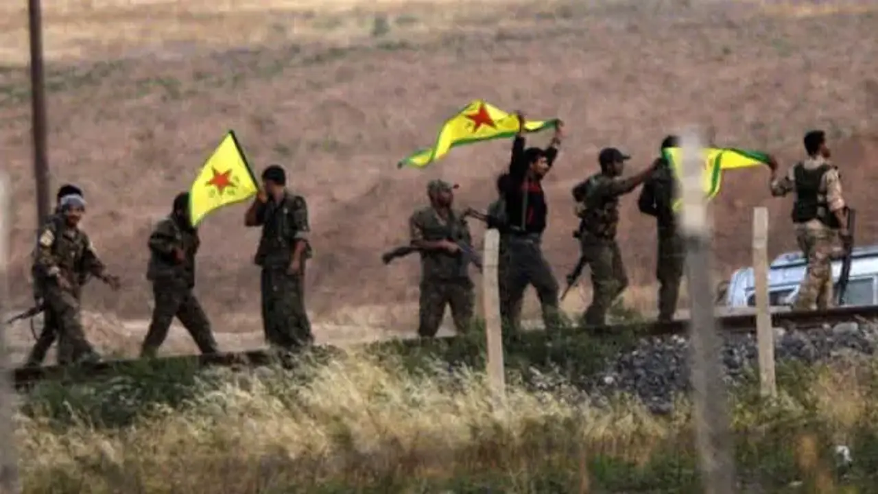 Suriyeli yetkili: YPG kendini feshedecek