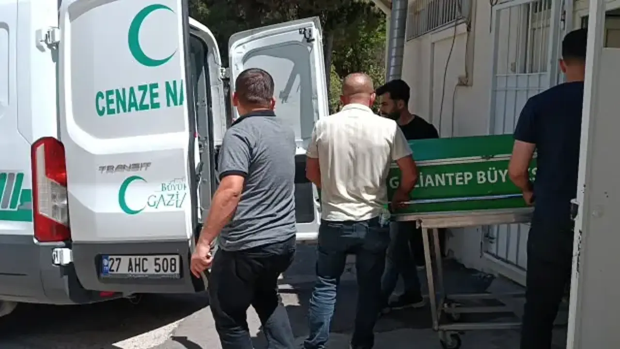 Tartıştığı ağabeyini tabancayla öldürdü