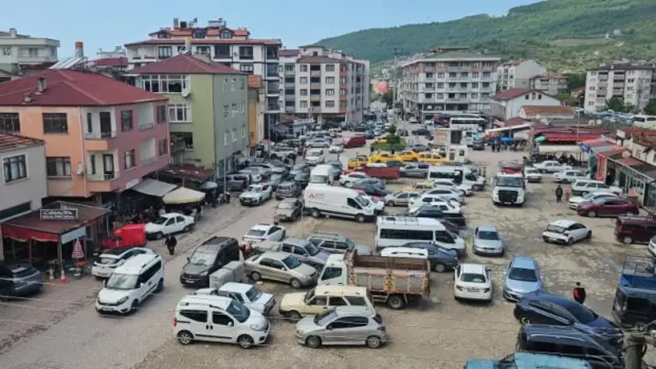 Tatil için ilçeye akın ettiler, nüfus 10 kat arttı