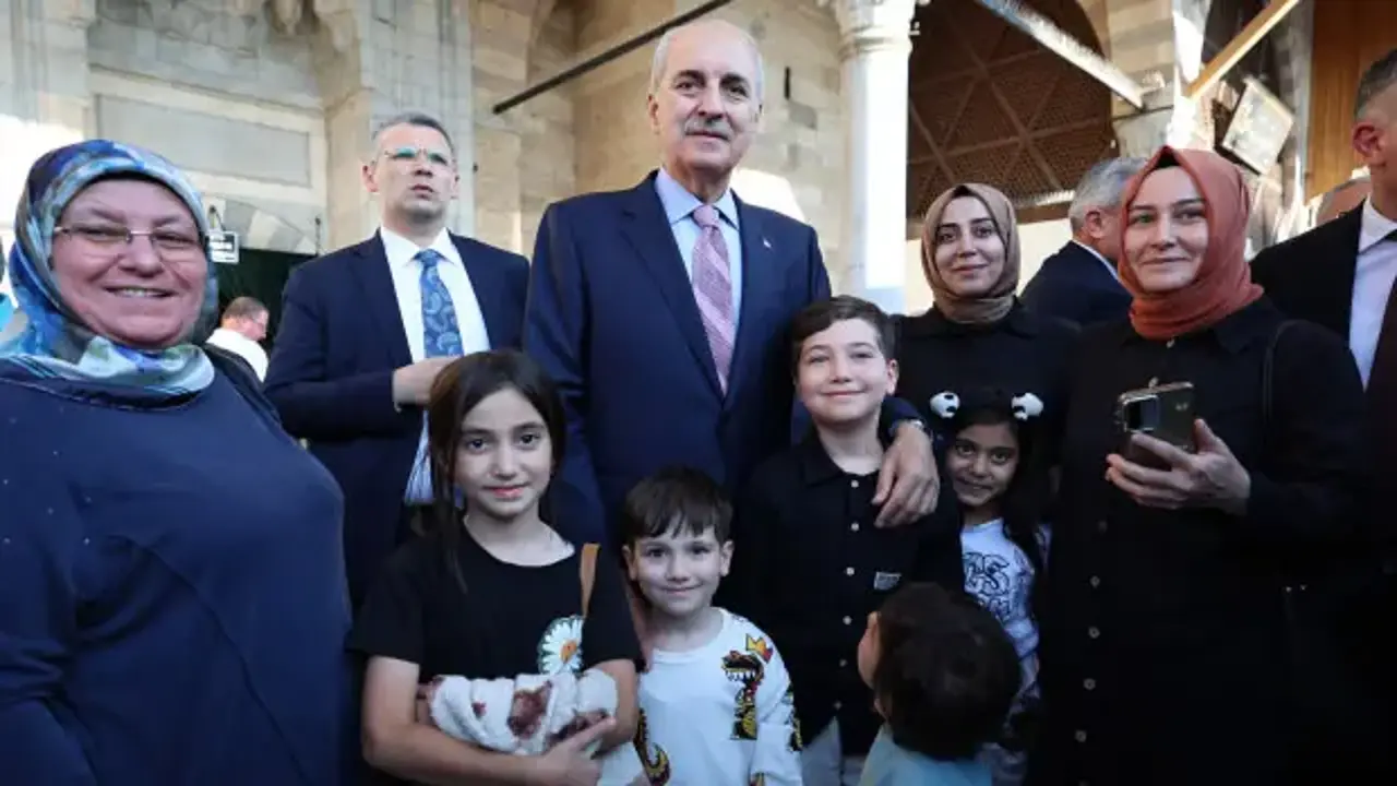 TBMM Başkanı Kurtulmuş, Mevlana Müzesi'ni ziyaret etti
