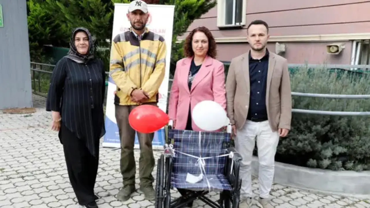 Tehdit ve hakaret soruşturmasında anlamlı uzlaşma: Tekerlekli sandalye bağışı yapıldı