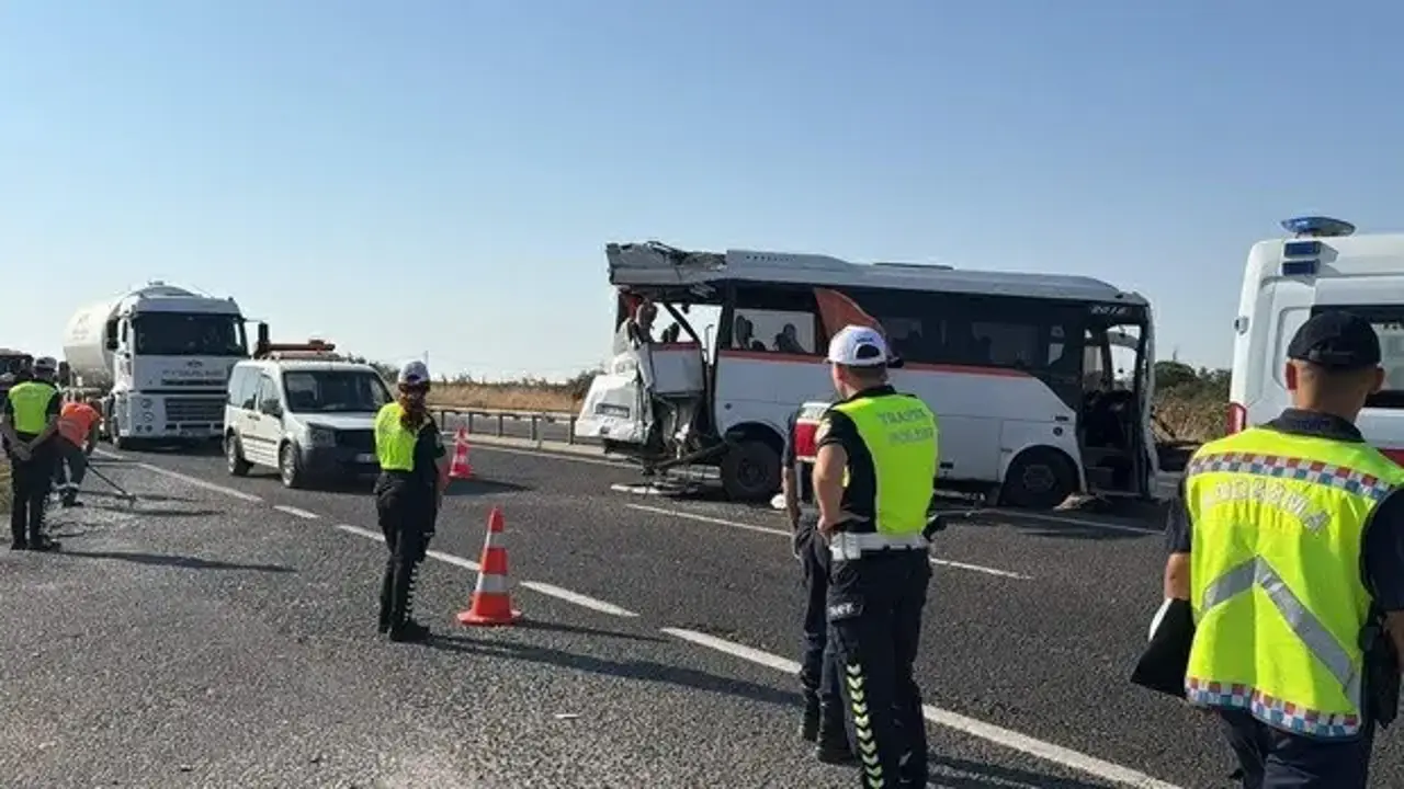 Tekirdağ’da 4 araç zincirleme kazaya karıştı; 29 yaralı