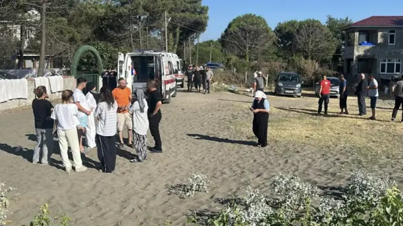 Tekne alabora oldu: 3 kişi kurtarıldı, 3 kişi kayıp