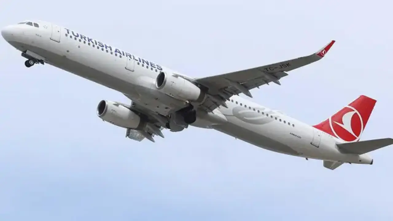 THY uçağı teknik arıza nedeniyle tahliye edildi