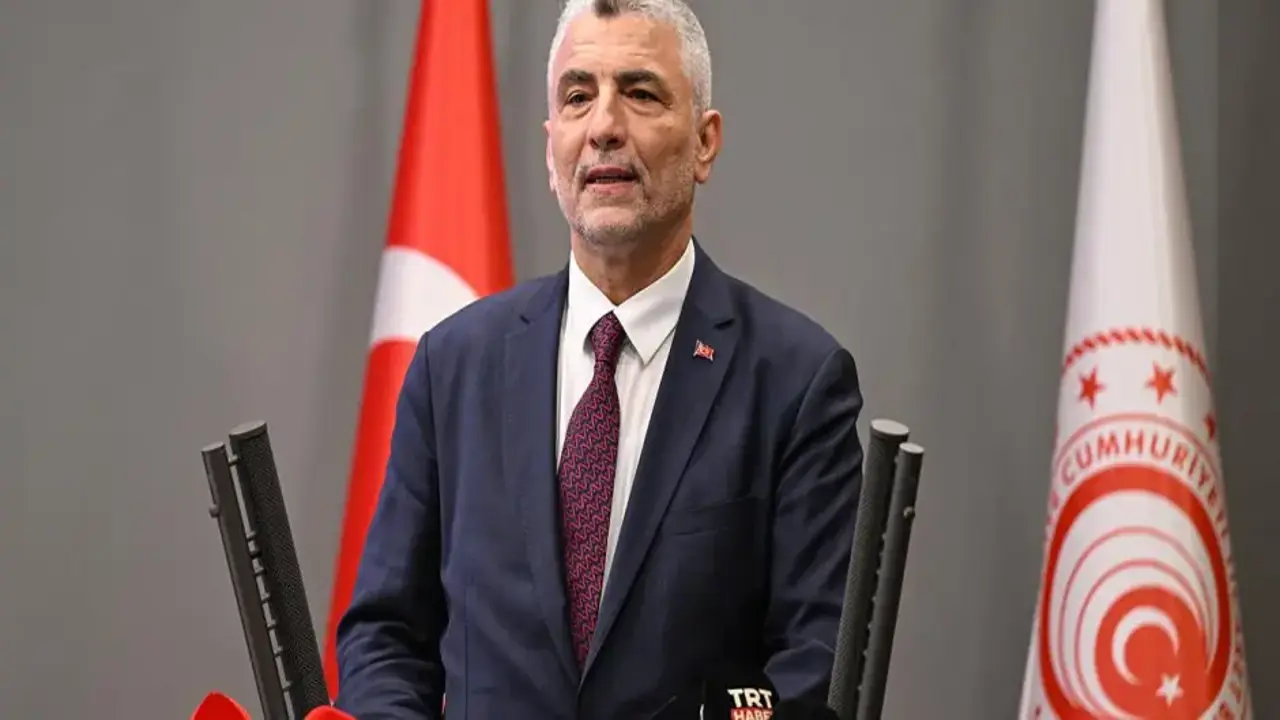 Ticaret Bakanı Bolat, Lahey'de Hollandalı mevkidaşıyla bir araya geldi