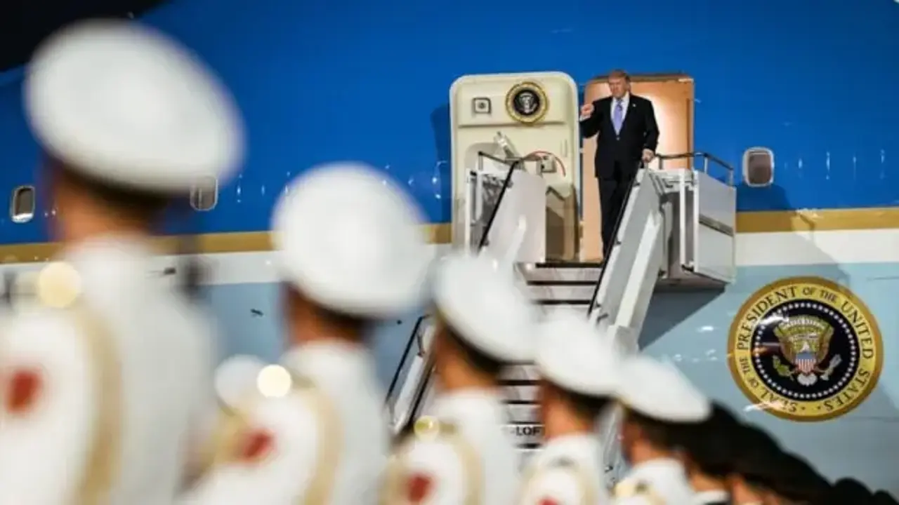 Trump'tan Çin dönüşü dikkat çeken talimat: Hediyeleri çöpe atın!