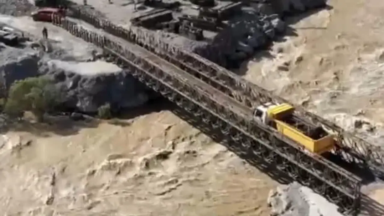 TSK'nın yaptığı köprüden test geçişler yapıldı