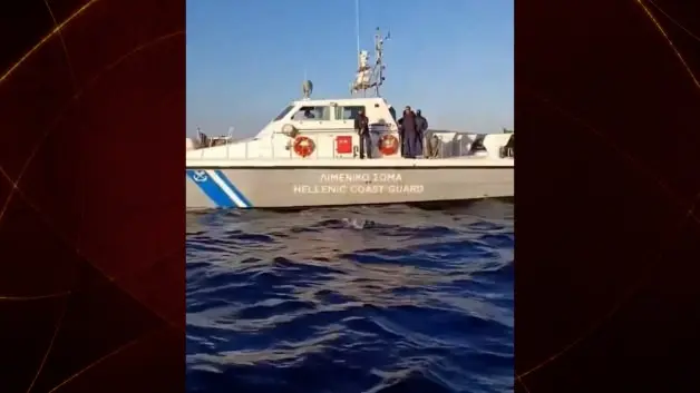Türk balıkçıdan Yunan Sahil Güvenliğine rest! “Sık hadi!”