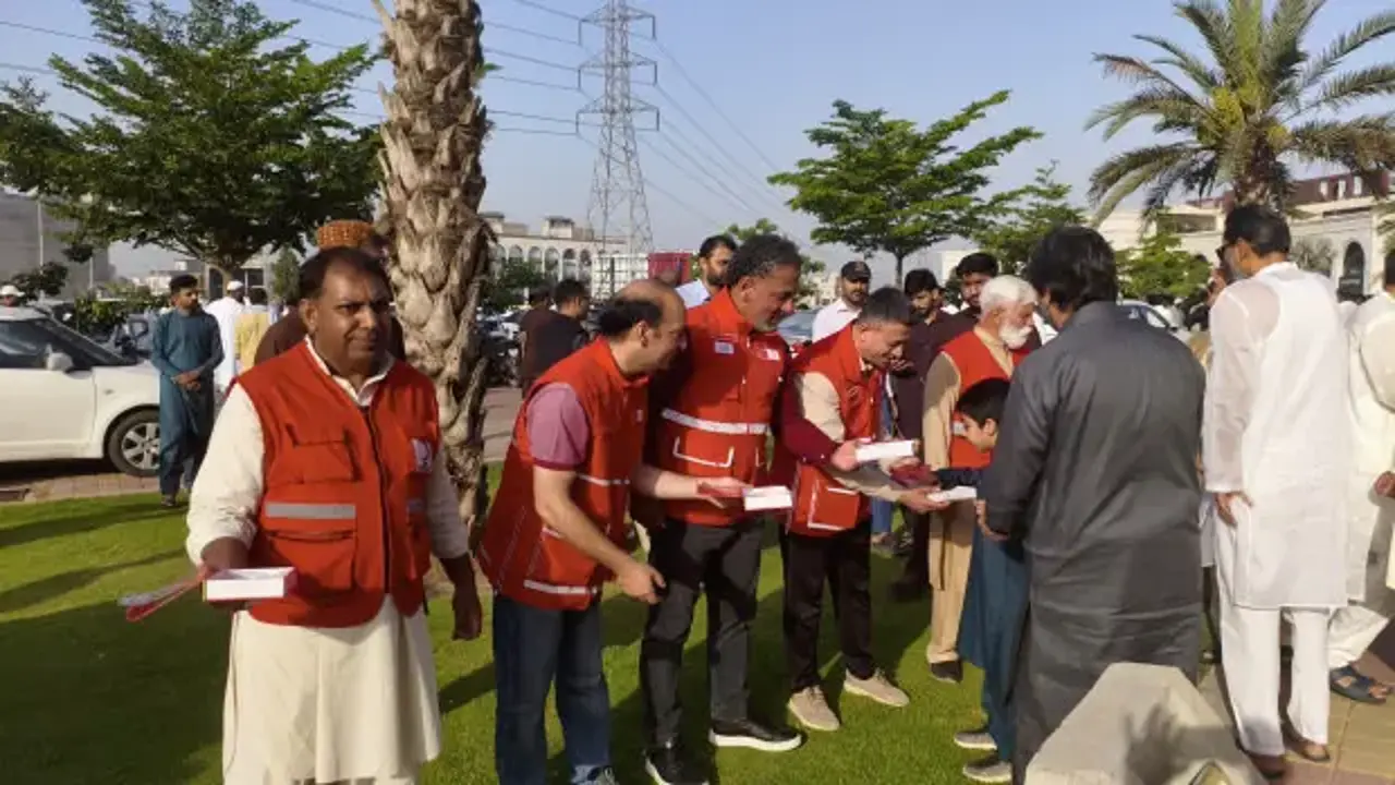 Türk Kızılay’ın Pakistan’da vekaleten kestiği kurbanları 4 bin 700 aileye dağıtılacak