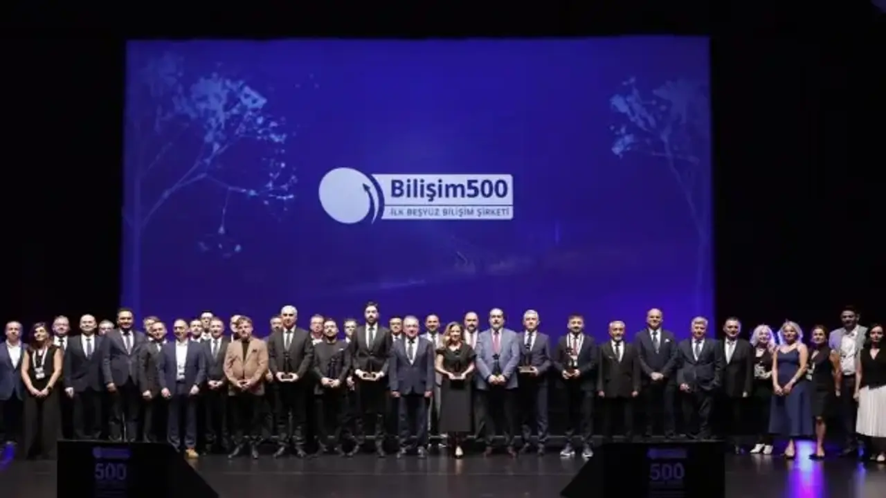 Türk Telekom bilişim 500’de zirvede