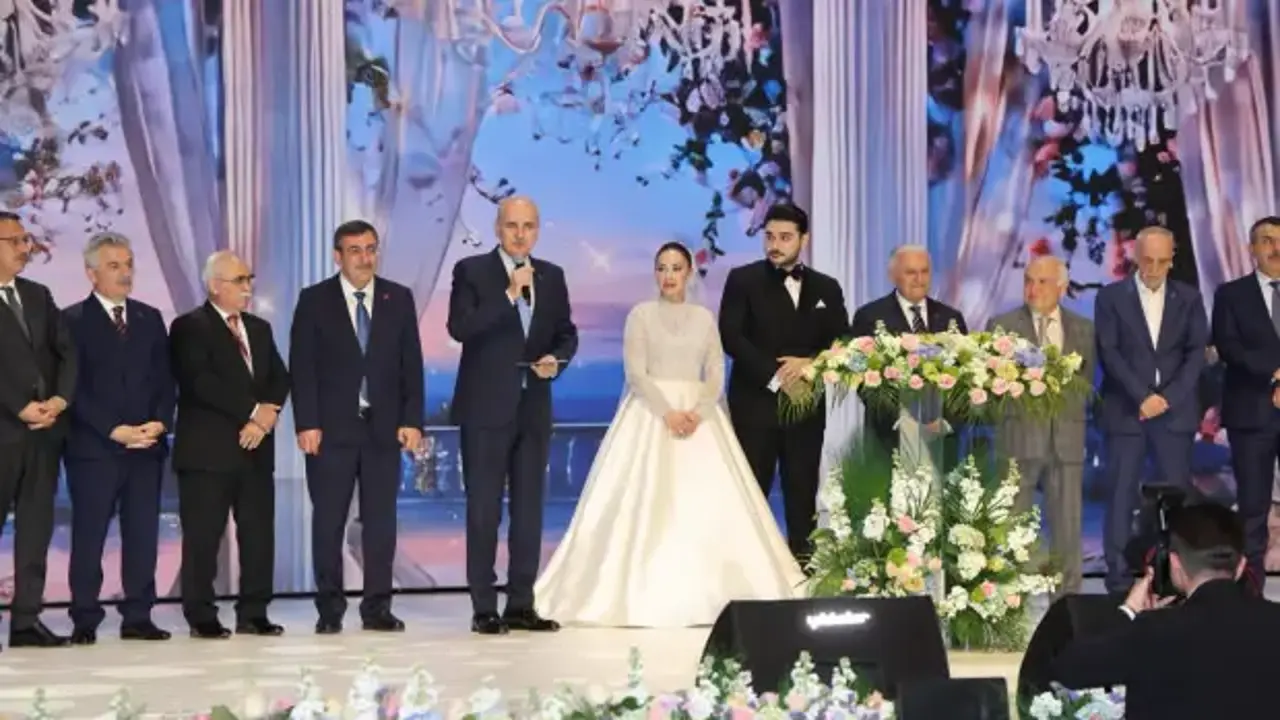 Türk Telekom CEO'su Ebubekir Şahin'in kızı Zeynep Melike Şahin dünyaevine girdi