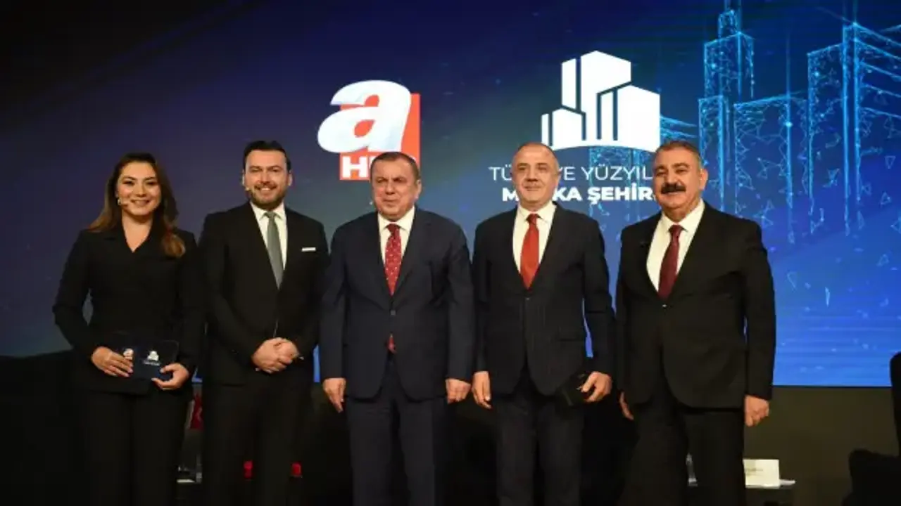 'Türkiye Yüzyılında Marka Şehirler Zirvesi' yerel yönetim temsilcilerini buluşturdu!