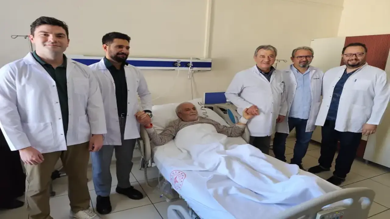 Türkiye'de ilk vaka: Tıp literatürüne girecek ameliyat Giresun'da yapıldı
