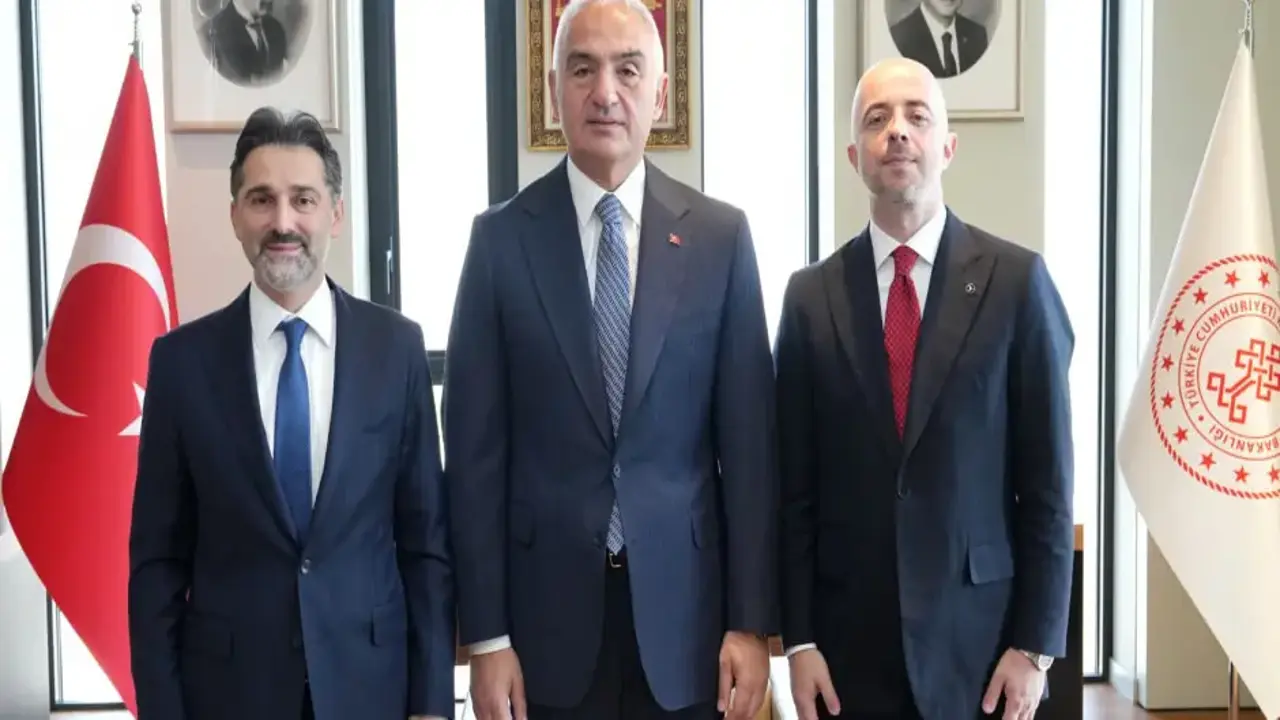Türkiye'nin küresel erişimi için kritik zirve: Bakanlık ve THY yeni dönemi başlatıyor!