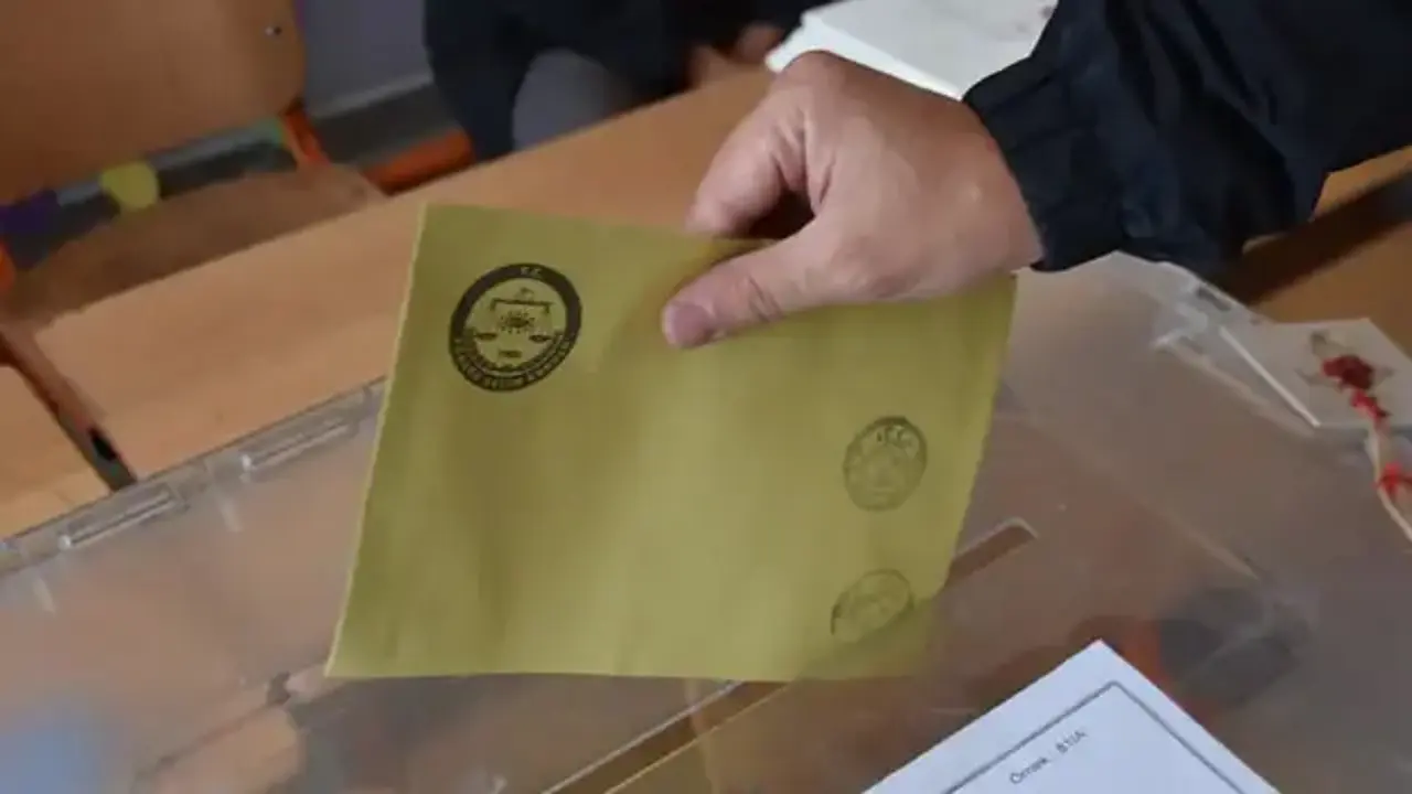 Üç ilde seçim heyecanı! Oy pusulasındaki sıralama belli oldu