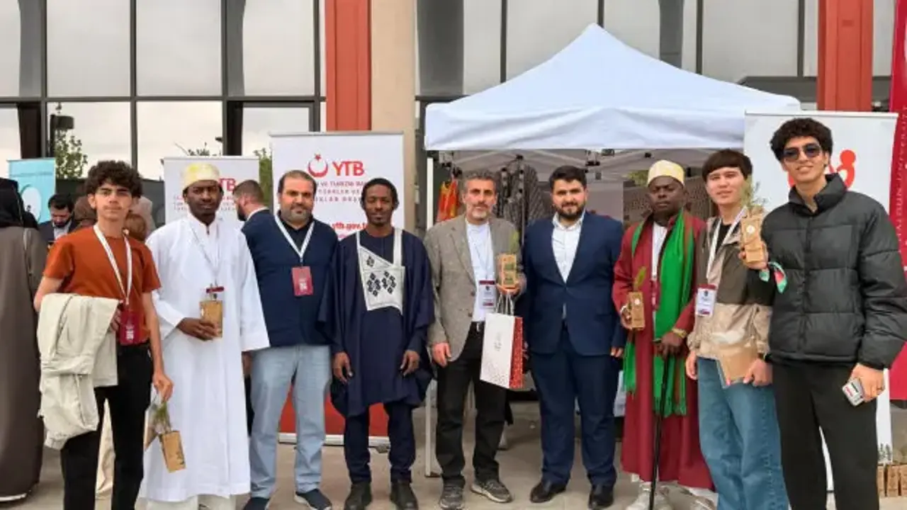 Uluslararası İmam Hatip Mezunları’ndan 50 Ülkede Küresel Kardeşlik Hareketi: Ümmetin Ağacı