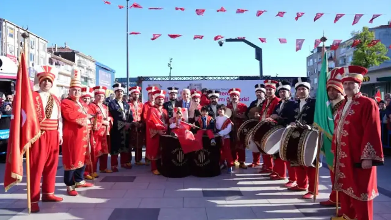 Ümraniye sokaklarında mehter coşkusu