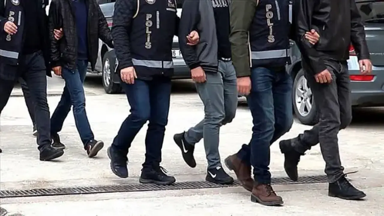Ünlülere uyuşturucu operasyonunda 9 tutuklama