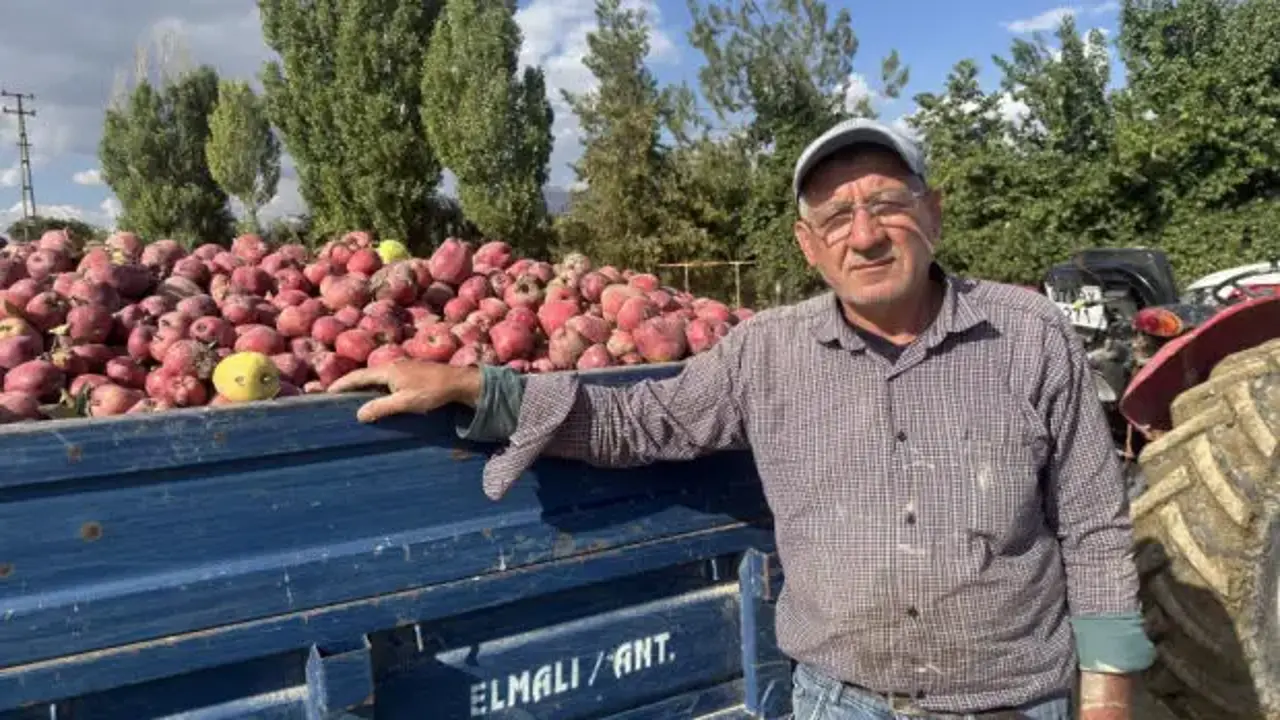 Üreticiler isyan etti! 5 TL'den meyve suyuna gidiyor