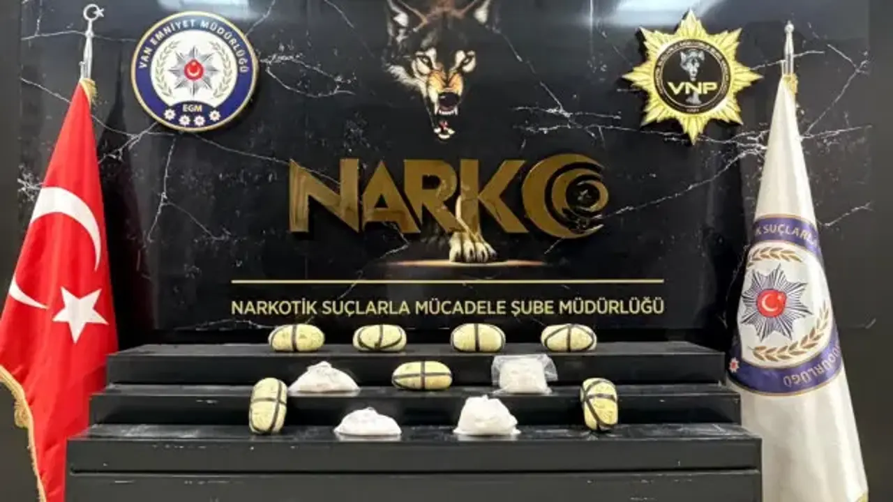 Van'da havadan destekli narkotik baskını: Evden 10 kilodan fazla metamfetamin çıktı!