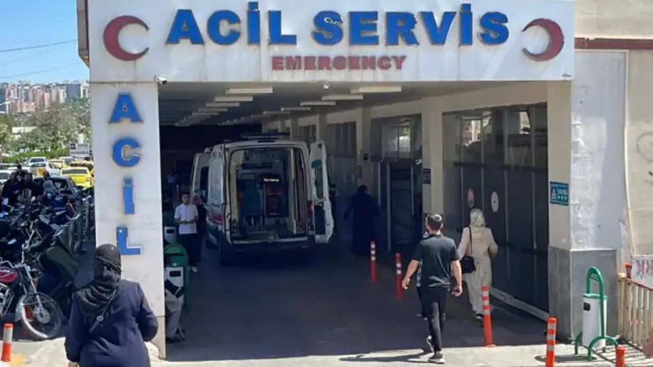 Yanan araçtan kadın cansız bedeni çıktı! 4 gözaltılar var...