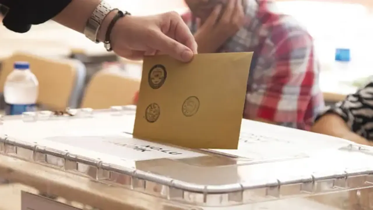 Yeni Parti sonrası ilk anket: CHP'nin oyları bölündü