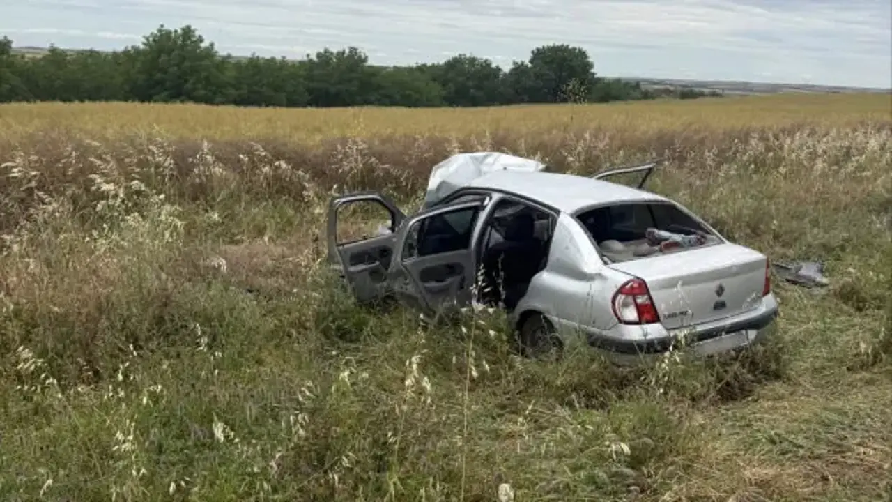 Yoldan çıkan otomobil, takla attı: Yaralılar var