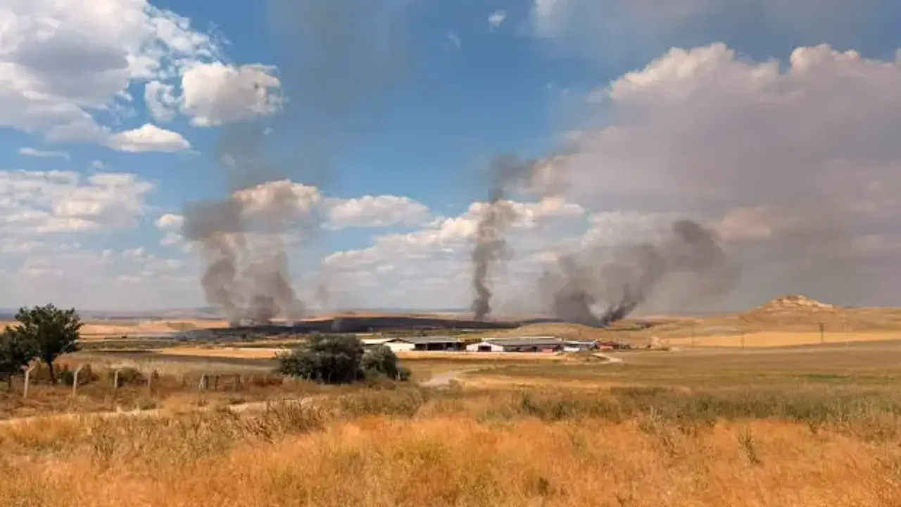 Yozgat'ta örtü yangını tarım arazilerine sıçradı