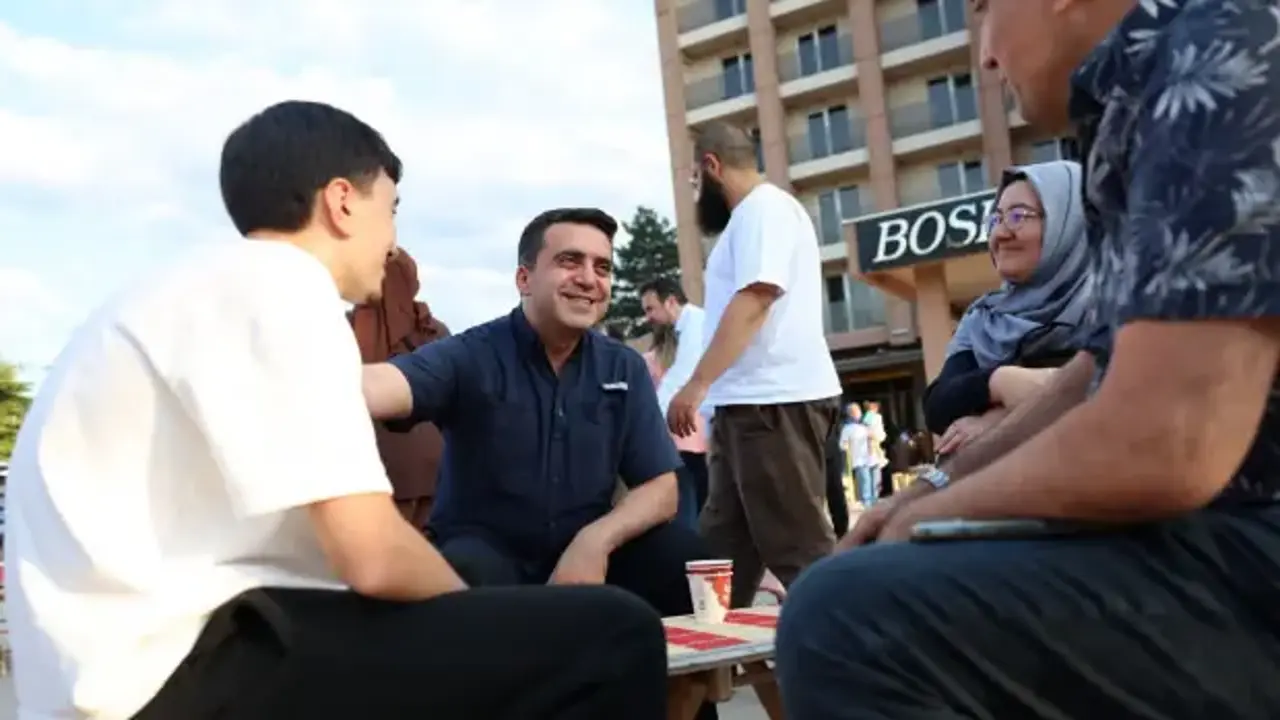 YTB Başkanı Abdulhadi Turus, sıla yolunda vatandaşları karşıladı