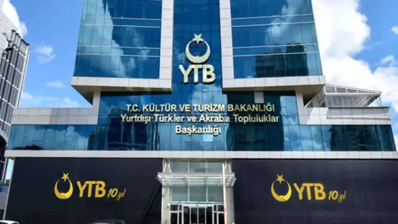 YTB'den yurt dışındaki Türklere büyük destek: Burs başvuruları başladı!