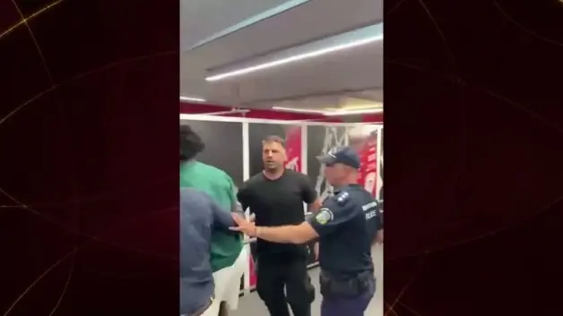Yunan derbisinde skandal görüntüler: Maç bitti yumruklar konuştu!