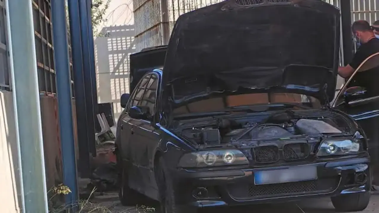Yunan polisi engelli vatandaşa 21 el ateş etti