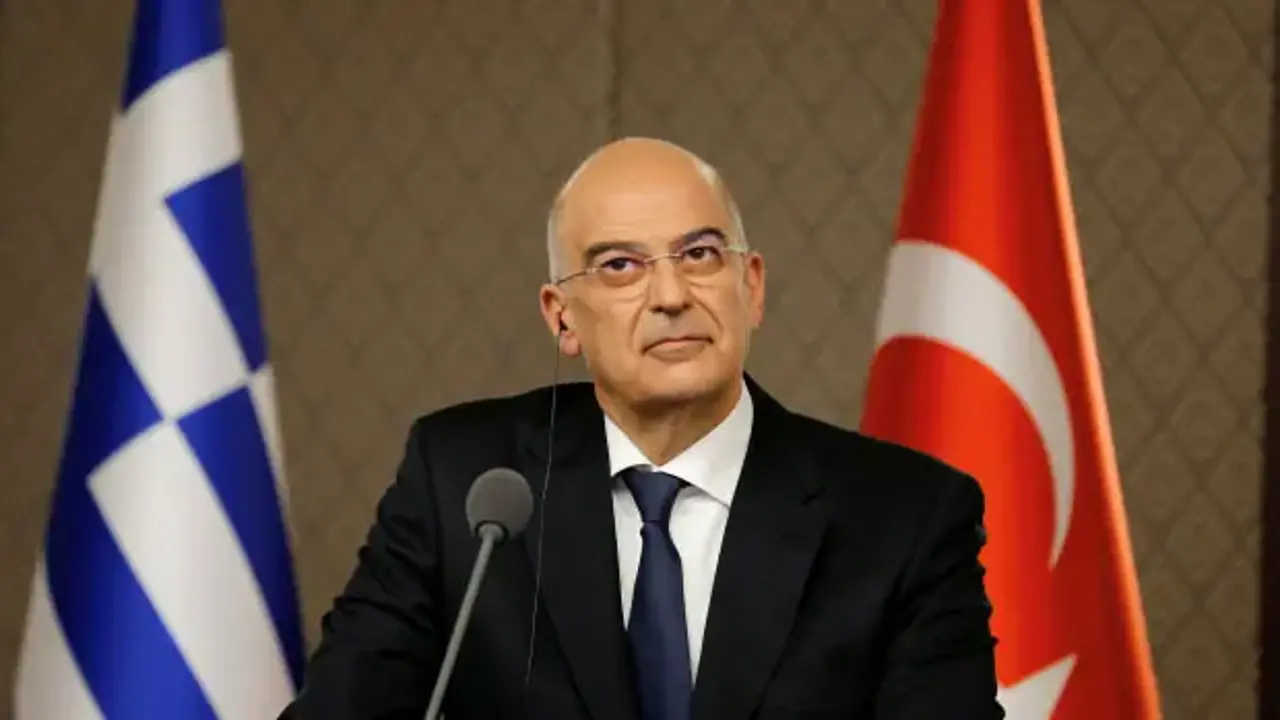 Yunanistan'dan alçak tehdit! Türkleri hedef aldılar: Yunan ordusu için Kıbrıs yakındır!