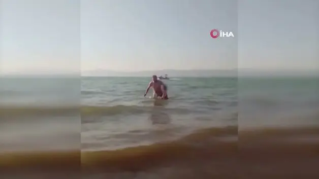 Yürekleri yakan olay! Tatili için gittikleri yerde baba akıntıda hayatını kaybetti